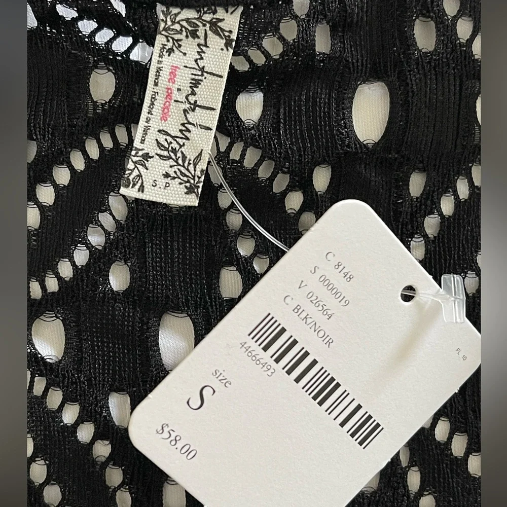 Free People Black Top Scoop Neck Long Sleeve Vamp Romantic Festival size Small